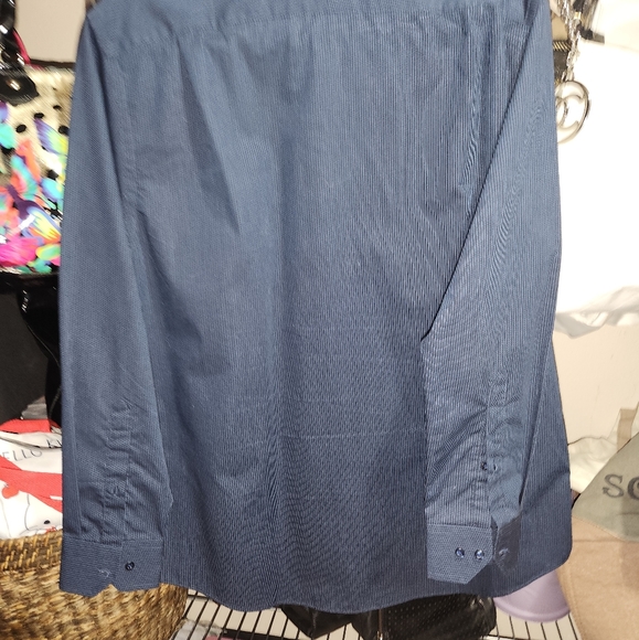 Structure fitted Lg button down 16-16 1/2 - Picture 4 of 5